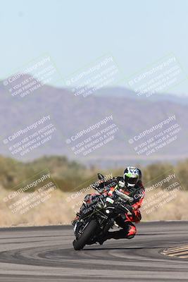 media/Dec-04-2025-Racers Edge (Thu) [[5ebc9f124d]]/3-B Group/2-Session 1 (Turn 4 Entry)/